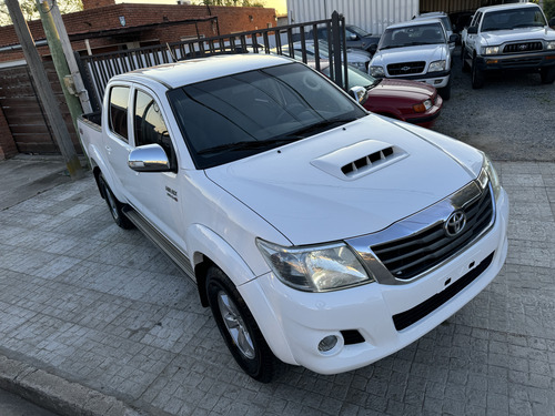 Toyota Hilux 3.0 Cd Srv Tdi 171cv 4x2 - B3