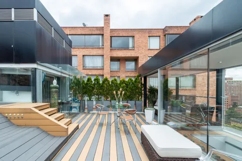Casa En Arriendo/venta En Los Rosales. Cod A12449