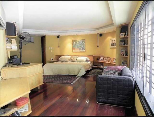 En Venta Hermosa Quinta En El Marqués Norte. Costruccion De Primera!!! Anexo Para Huéspedes. Terraza Con Vista Al Ávila. (alianza)