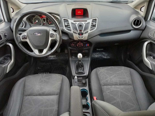 Ford Fiesta Kinetic Desing Titanium 2013 72milkm Borsotto