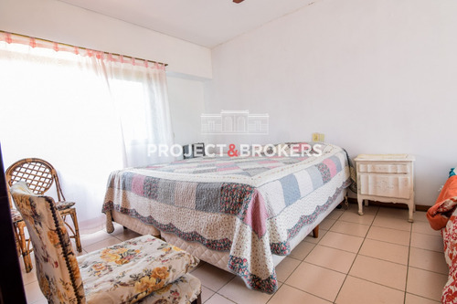 Casa En Venta En Castelar