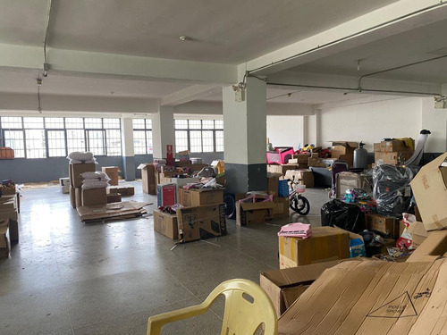Venta De Local Industrial Entre Av Panteon Y Av Urdaneta