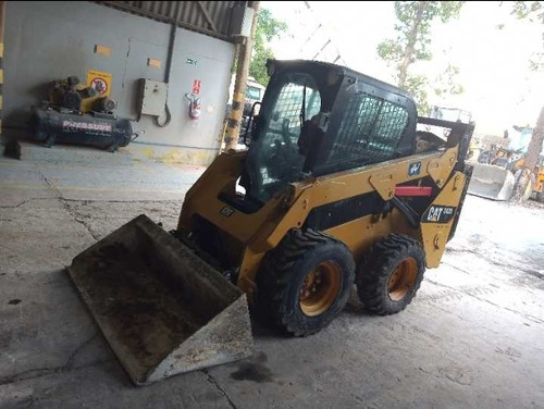 Cat 242d - Caterpillar - Ouro Verde - Semi Novos - Jorge