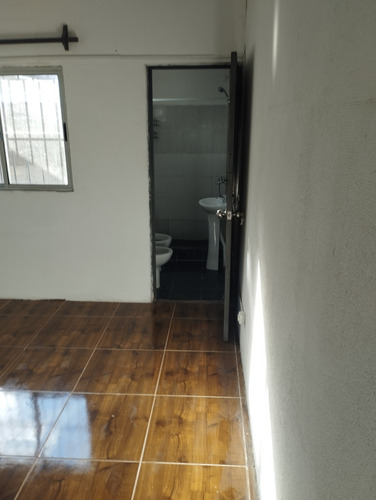 Alquilo Amplio Apartamento En Pando.
