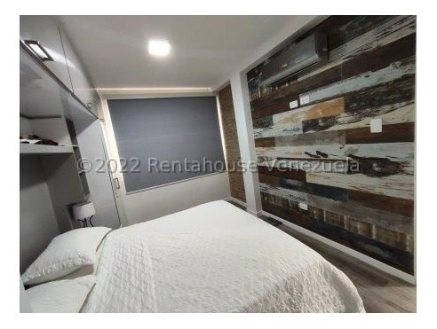 Imagen 7 de 12 de Elisa Erebrie Apartamento Los Palos Grandes 0412.019.92.69 Código: 22-27484