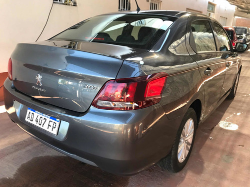Peugeot 301 1.6 Allure