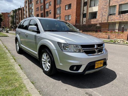 Dodge Journey Sxt 7p 2.4 At 2014