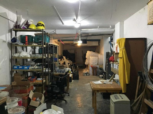 Imagen 16 de 17 de Edificio | Venezuela 1302