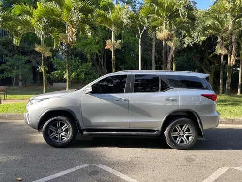 Toyota Fortuner 2.7l