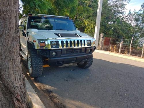 Imagen 6 de 14 de Hummer H2 Sut