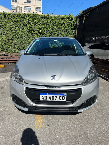 Peugeot 208 1.6 Active