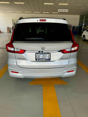 Suzuki Ertiga Gle Plus 2022 At