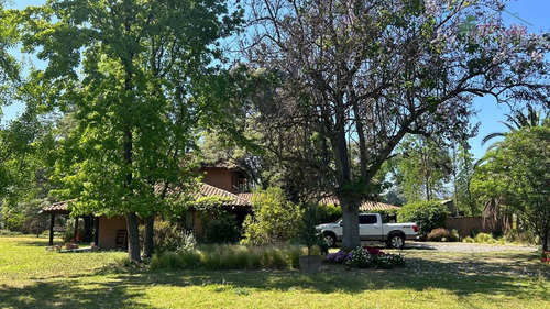 Casa En Parcela En Arriendo De 4d/3b En Calera De Tango
