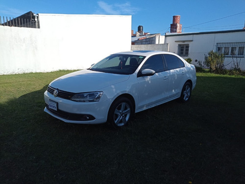 Imagen 1 de 10 de Volkswagen Vento Advance Mt 2.0tdi 2013