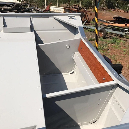 Imagem 3 de 5 de Casco Barco De Aluminio Way 500 Semi Chato