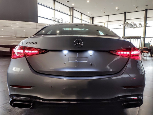 Imagen 10 de 16 de Mercedes-benz Clase C 300 Amg Line 258cv.