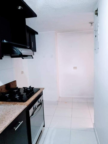 Imagen 13 de 14 de Vendo Apartamento Sector Loma De Los Bernal