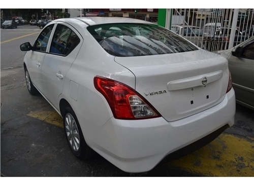 Nissan Versa 1.0 12v Flex V-drive Manual