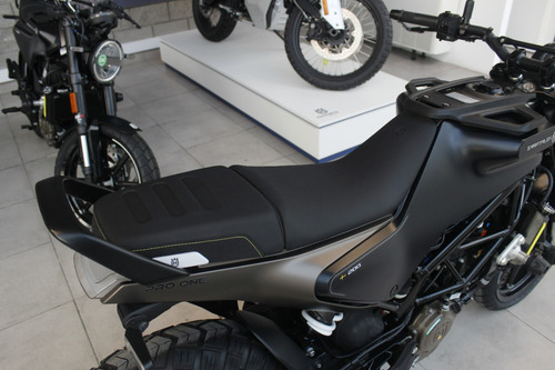 Husqvarna Svartpilen 200 - Entrega Inmediata Sin Vueltas!