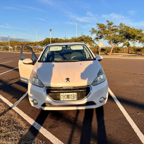 Peugeot 208 1.5 Allure