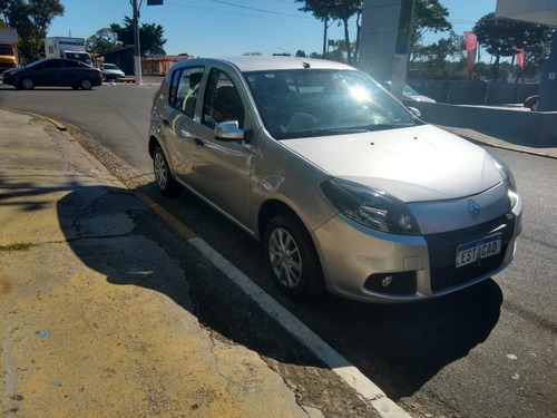 Imagem 1 de 4 de Renault Sandero