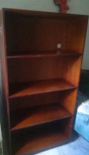 Biblioteca/ Estante En Mdf (Usado)