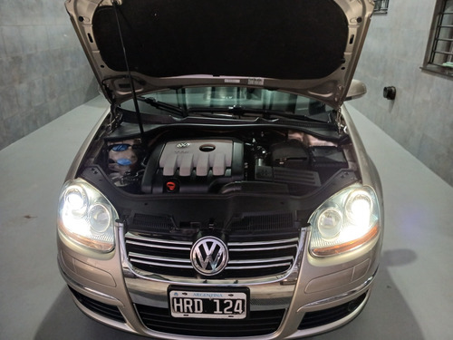 Volkswagen Vento 1.9 I Luxury Dsg
