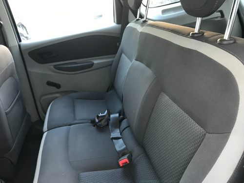 Imagen 17 de 25 de Chevrolet Spin 1.8 Lt C/gnc Año 2014 - Liv Motors
