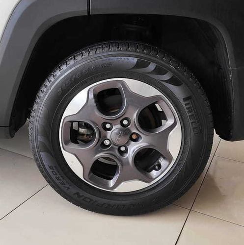 Imagem 8 de 15 de Jeep Renegade Sport 1.8 Flex Aut 2017