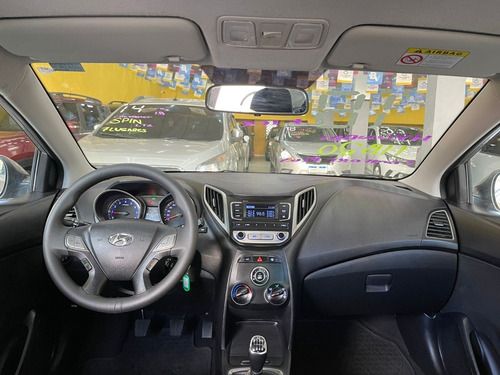 Imagem 2 de 11 de Hyundai Hb20 2018 1.6 Comfort Plus Flex 5p