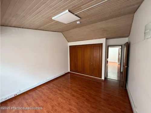 Comercial En Bogota Rah Co: 25-1468