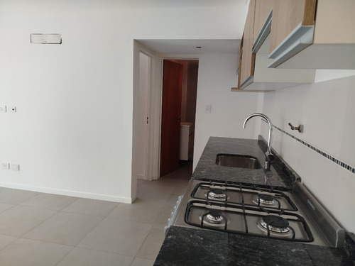 Dueño Directo - Departamento De Categoria 2 Ambientes A Estrenar Con Cochera - Castelar