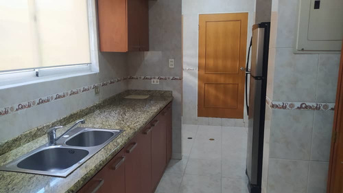 Imagen 4 de 14 de Apartamento En Venta Urb. Andrés Bello 0412-8887550