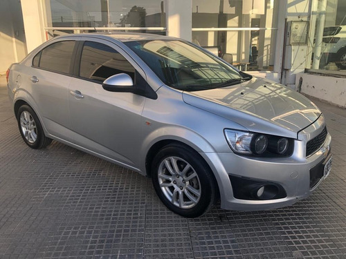 Imagen 2 de 13 de Chevrolet Sonic 4p 1.6 Nafta Lt Manual 2014