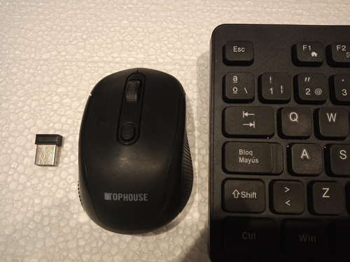 Kit Teclado Y Mouse Inalámbrico Tophouse Negro Negro (Usado)