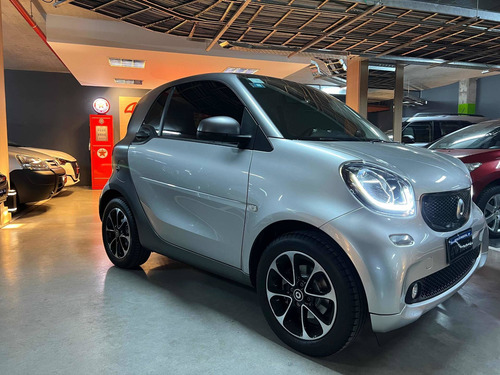Imagen 4 de 22 de Smart Fortwo 2018 1.0 Play