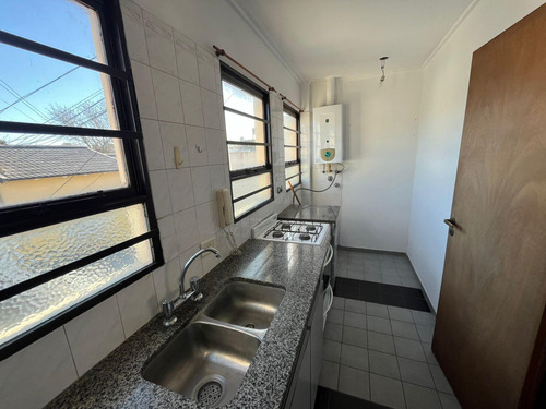 Departamento En Alquiler - 2 Dormitorios 1 Baño - La Plata