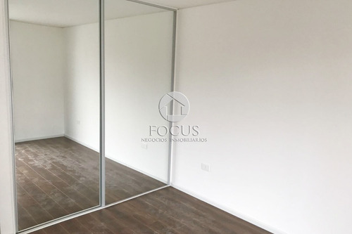 Alquiler Apartamento 2 Dormitorios Con Terraza. Centro