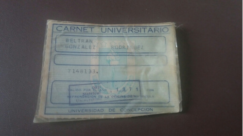 Antiguo Carnet Universitario 1971 (p35