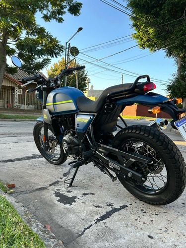Royal Enfield Himalayan Scram 411 2023