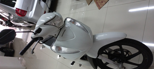 Imagem 8 de 20 de Honda Biz