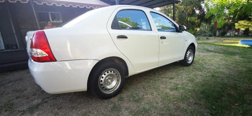 Toyota Etios 1.5 Sedan X 2016