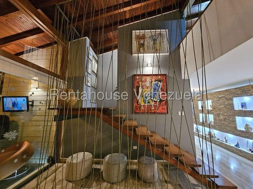 Agp Moderna Casa En Venta En Lomas De Chuao, Con Hermosa Áreas Sociales 25-21600 Ys