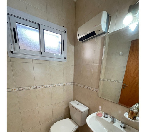 Imagen 18 de 21 de Macias 500 Esquina Canale, Adrogué - Alquiler Profesional, Ideal Consultorios / Oficinas - 135 M2