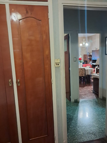 Casa A Cuadras De La Estacion Excelente Oportunidad!!!!