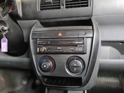 Volkswagen Fox 1.6 Mi Plus 8v Flex 4p Manual