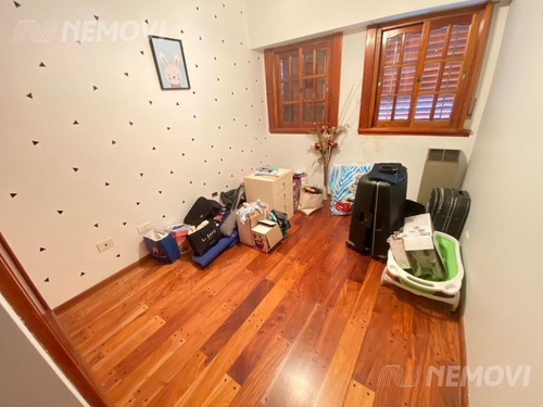 Imagen 20 de 30 de Triplex 5 Ambientes Con Jardin Parilla Terraza Y Cocheras - Liniers