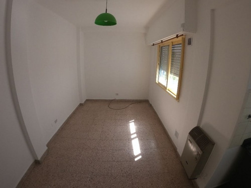 Imagen 3 de 11 de Departamento En Venta En Ramos Mejia