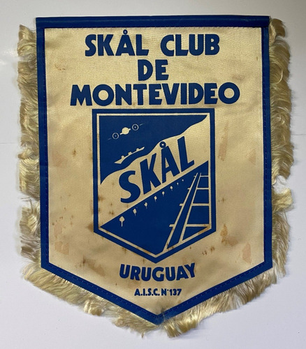 Banderín Skal Club Montevideo, B34