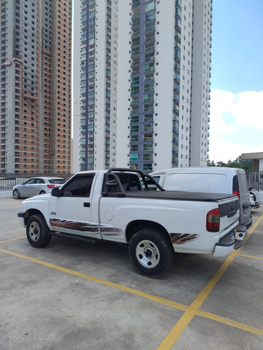 Chevrolet S10 2.4 Cab. Simples 2p